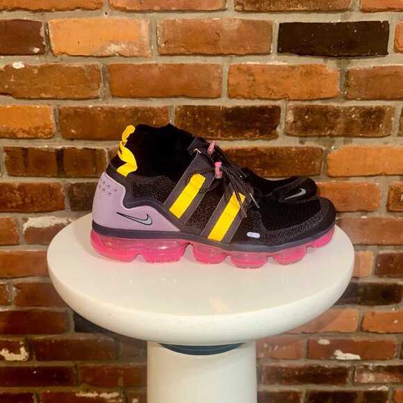 Nike Air VaporMax Utility Sneakers In Black Pink Blast Mens Size 12.5 - Picture 3 of 7